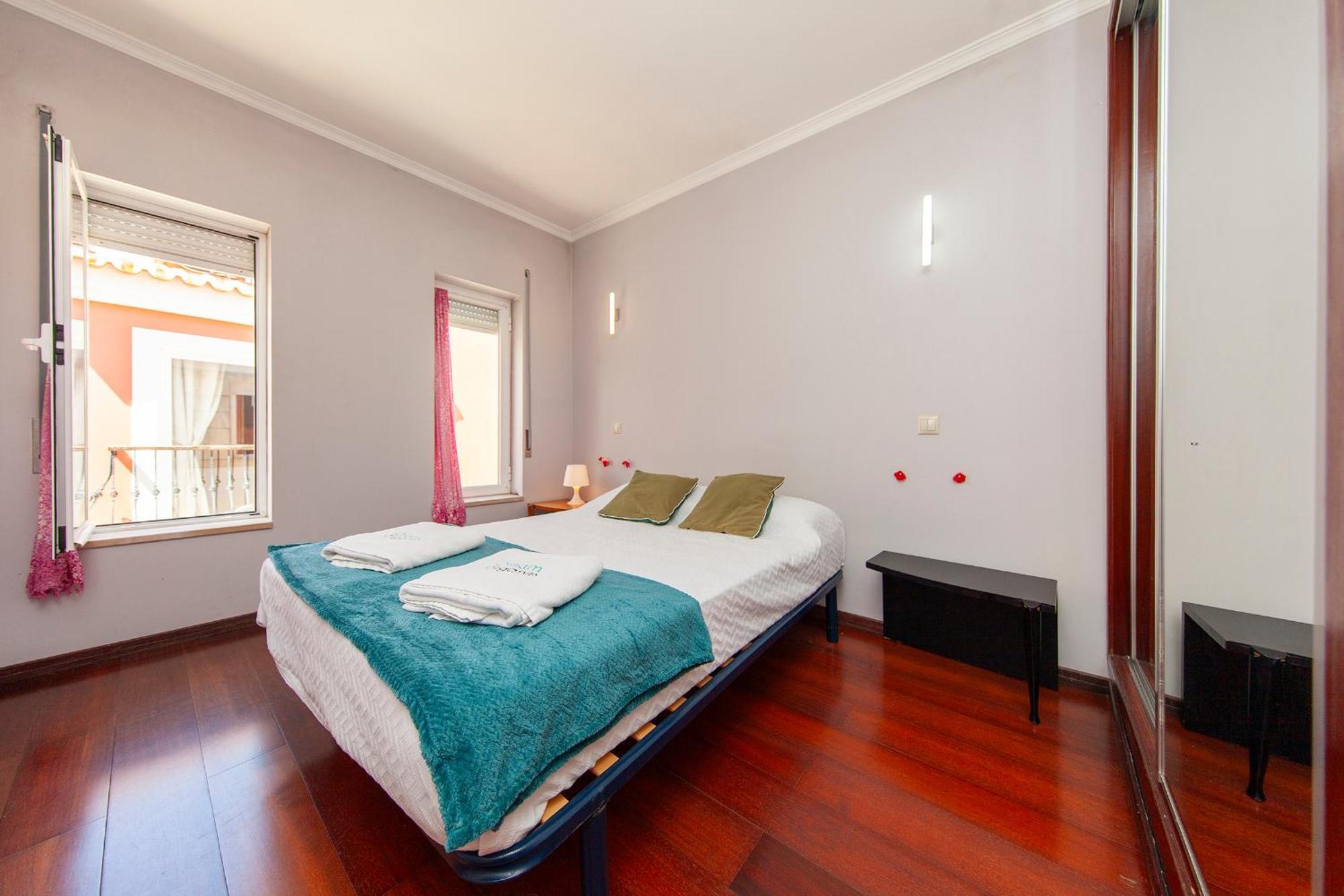 B28 - Stylish Typical House Villa Lagos Ngoại thất bức ảnh